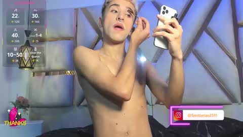 santiago online show from November 2025 04:01:01 AM