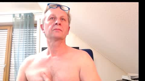 Bernd online show from December 2024 01:03:01 PM