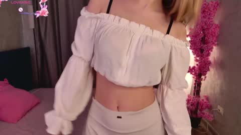 Snapshot of hone333bunny chatting on February 2026 06:46:01 AM hone333bunny online show from February 2026 06:46:01 AM