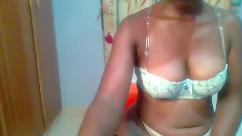 Snapshot of honey_beb chatting on February 2025 01:55:02 AM honey_beb online show from February 2025 01:55:02 AM