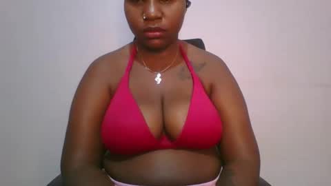 Snapshot of honey_beb chatting on October 2025 03:17:01 AM honey_beb online show from October 2025 03:17:01 AM