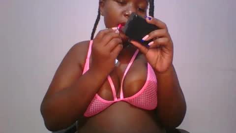 Snapshot of honey_beb chatting on October 2025 02:23:02 AM honey_beb online show from October 2025 02:23:02 AM