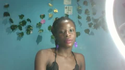 Queen online show from November 2025 11:14:02 PM