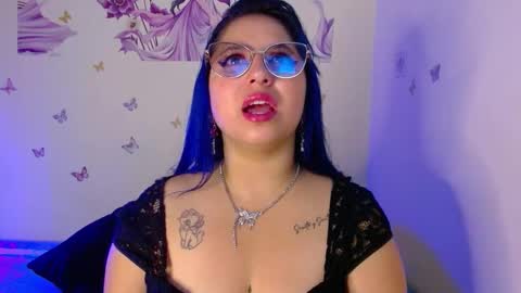 mimi online show from October 2025 11:27:02 AM