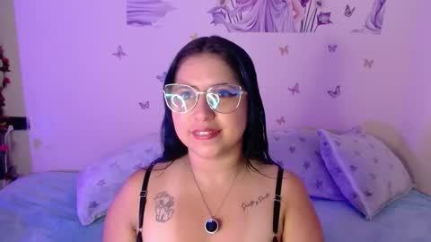 mimi online show from November 2025 12:05:02 PM