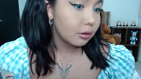 Snapshot of honey_hypnotic chatting on December 2024 07:41:02 PM honey_hypnotic online show from December 2024 07:41:02 PM