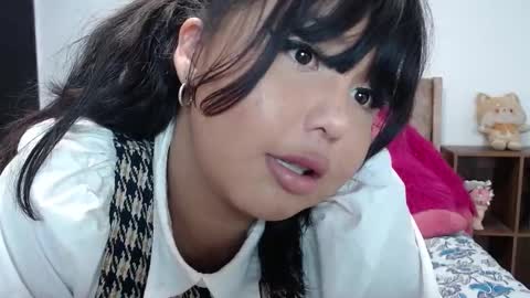 Snapshot of honey_hypnotic chatting on January 2025 04:28:02 AM honey_hypnotic online show from January 2025 04:28:02 AM