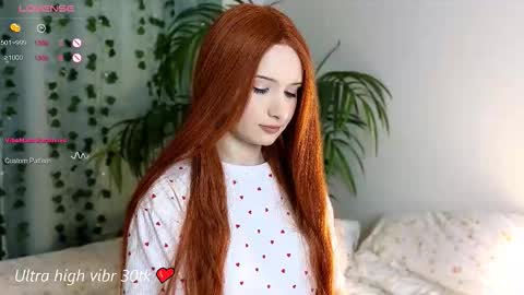 Snapshot of honey_letty chatting on November 2025 05:35:01 PM LETTY online show from November 2025 05:35:01 PM