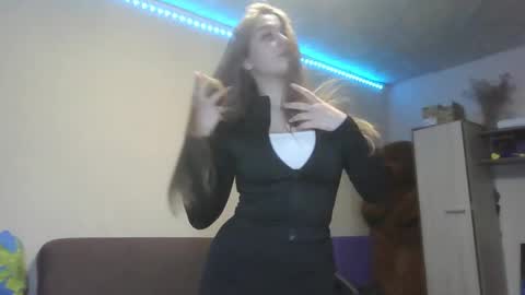 honey_lolaaa online show from October 2025 02:17:02 PM