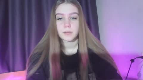 honey_lolaaa online show from November 2025 03:00:02 PM