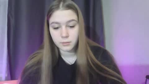 honey_lolaaa online show from December 2025 03:17:02 PM