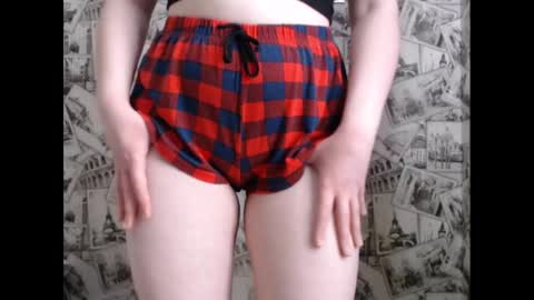 Lina online show from March 2025 08:59:01 AM