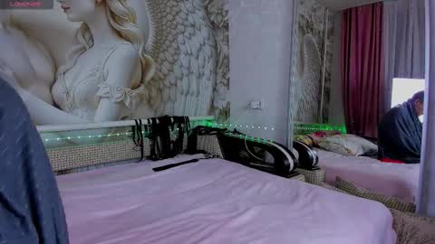 CHRISTIE and HERALD online show from October 2025 10:48:02 AM