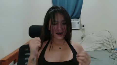 Snapshot of honeyafterdark_ chatting on May 2026 12:46:02 PM HoneyAfterDark online show from May 2026 12:46:02 PM