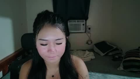 Snapshot of honeyafterdark_ chatting on May 2026 10:34:01 AM HoneyAfterDark online show from May 2026 10:34:01 AM