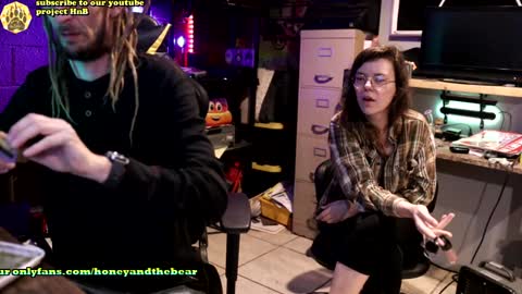 Honey and Bear online show from December 2024 03:53:01 AM