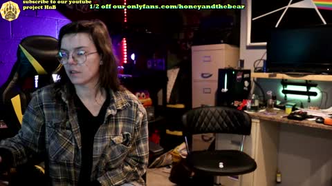 Honey and Bear online show from January 2025 03:40:01 AM