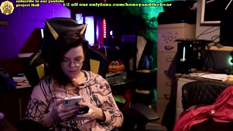 Honey and Bear online show from February 2025 03:22:01 AM