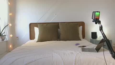 honeybbxx online show from March 2025 07:42:02 PM