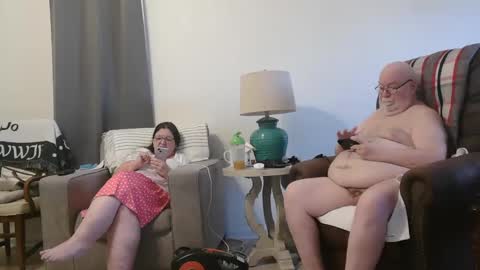 Snapshot of honeybuns344636 chatting on December 2024 03:44:02 PM Honey online show from December 2024 03:44:02 PM