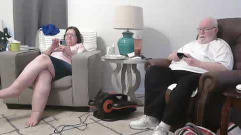 Snapshot of honeybuns344636 chatting on December 2024 06:35:02 PM Honey online show from December 2024 06:35:02 PM