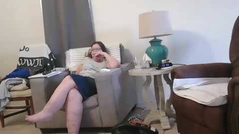 Snapshot of honeybuns344636 chatting on January 2025 07:05:01 PM Honey online show from January 2025 07:05:01 PM