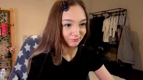 Snapshot of honeycomfya chatting on April 2026 02:15:01 PM Masha online show from April 2026 02:15:01 PM