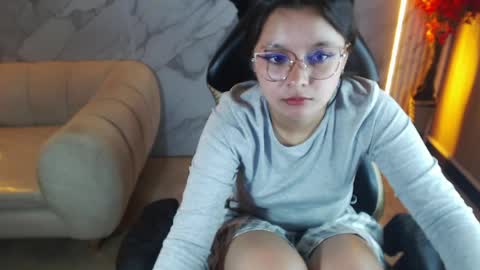 Snapshot of honeydoll_tf chatting on May 2026 01:00:01 AM honeydoll_tf online show from May 2026 01:00:01 AM