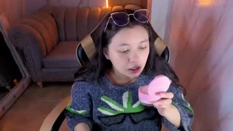 Snapshot of honeydoll_tf chatting on June 2026 01:01:02 PM honeydoll_tf online show from June 2026 01:01:02 PM