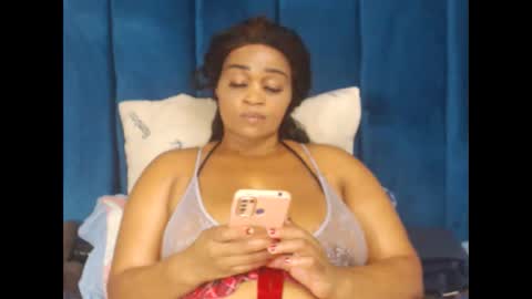 Snapshot of honeydropsxx2 chatting on March 2026 10:48:01 PM honeydropsxx2 online show from March 2026 10:48:01 PM