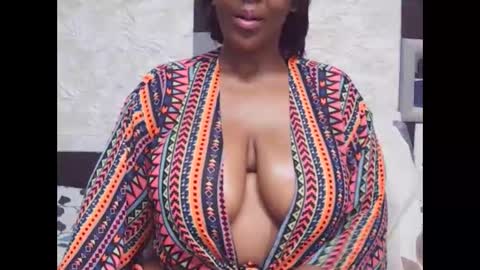 Snapshot of honeyglow29 chatting on December 2025 11:21:02 PM honeyglow29 online show from December 2025 11:21:02 PM