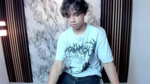 Snapshot of honeymoon_sariel chatting on April 2026 01:32:02 PM honeymoon_sariel online show from April 2026 01:32:02 PM