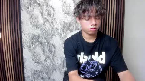 Snapshot of honeymoon_sariel chatting on April 2026 01:46:01 PM honeymoon_sariel online show from April 2026 01:46:01 PM