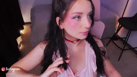 Snapshot of honeymoontea chatting on March 2026 01:44:01 AM online show from March 2026 01:44:01 AM