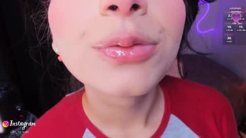 Snapshot of honeymoontea chatting on April 2026 09:48:01 PM online show from April 2026 09:48:01 PM