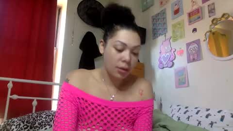 Snapshot of honeyruby chatting on October 2025 03:34:02 PM Ruby Sparks online show from October 2025 03:34:02 PM