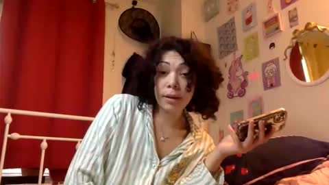 Snapshot of honeyruby chatting on November 2025 01:43:01 PM Ruby Sparks online show from November 2025 01:43:01 PM