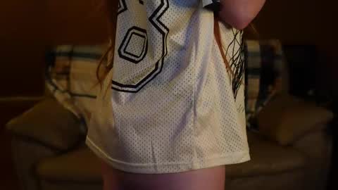 Snapshot of honeyumtoast chatting on March 2026 05:32:02 AM Noelle online show from March 2026 05:32:02 AM