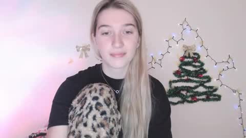 honeyveil online show from January 2026 12:43:02 PM