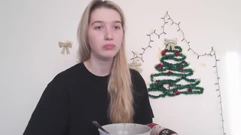 honeyveil online show from January 2026 01:04:01 PM