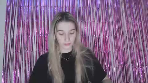 honeyveil online show from February 2026 01:26:02 PM