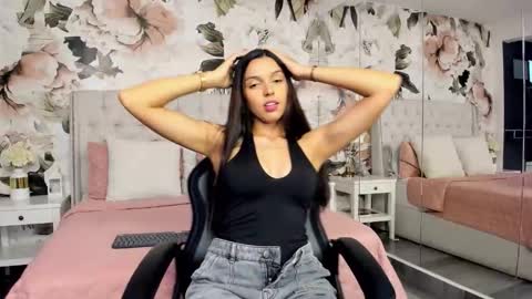 Snapshot of honeyvenom chatting on April 2026 07:27:01 PM Honey online show from April 2026 07:27:01 PM