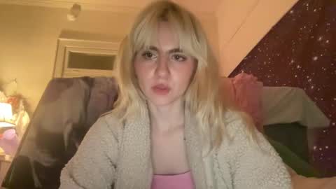 Snapshot of honeyxlimbed chatting on January 2025 02:03:02 AM Emi Rose online show from January 2025 02:03:02 AM