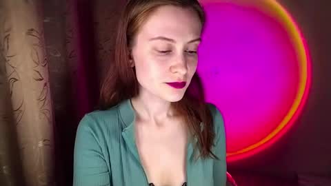 Snapshot of honeyy_bun chatting on May 2026 07:52:02 PM honeyy_bun online show from May 2026 07:52:02 PM