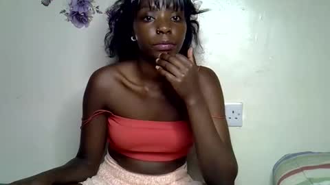 Snapshot of honeyy_x chatting on April 2026 06:20:01 PM honeyy_x online show from April 2026 06:20:01 PM