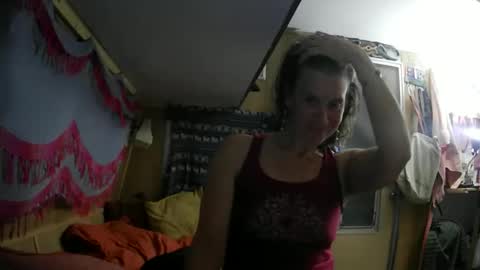 hoodoou online show from February 2026 03:13:02 AM