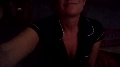 hoodoou online show from April 2026 06:35:02 AM