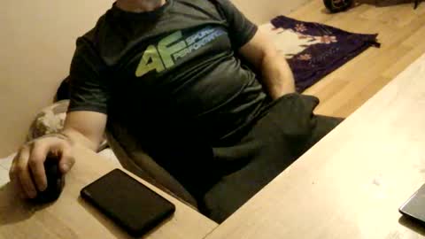 Snapshot of hoops891 chatting on November 2025 08:44:01 PM Hoops891 online show from November 2025 08:44:01 PM