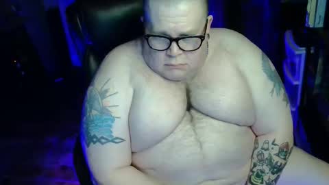 Snapshot of hoosierdaddyxl chatting on March 2026 05:13:02 AM Sir online show from March 2026 05:13:02 AM