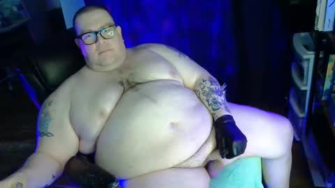 Snapshot of hoosierdaddyxl chatting on March 2026 06:11:02 PM Sir online show from March 2026 06:11:02 PM